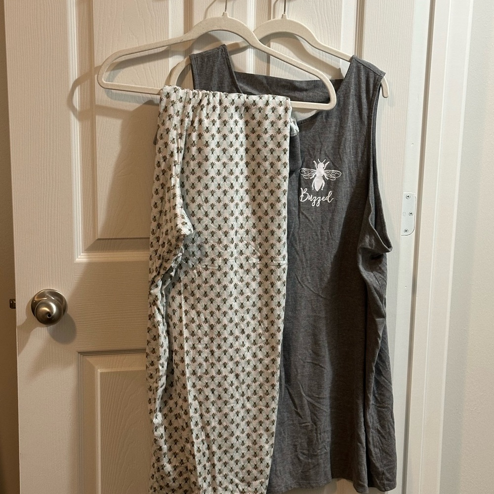 Sleep by Cacique Gray Buzzed Bee Tank Top Pants Pajamas Sleep Set Size 26/28